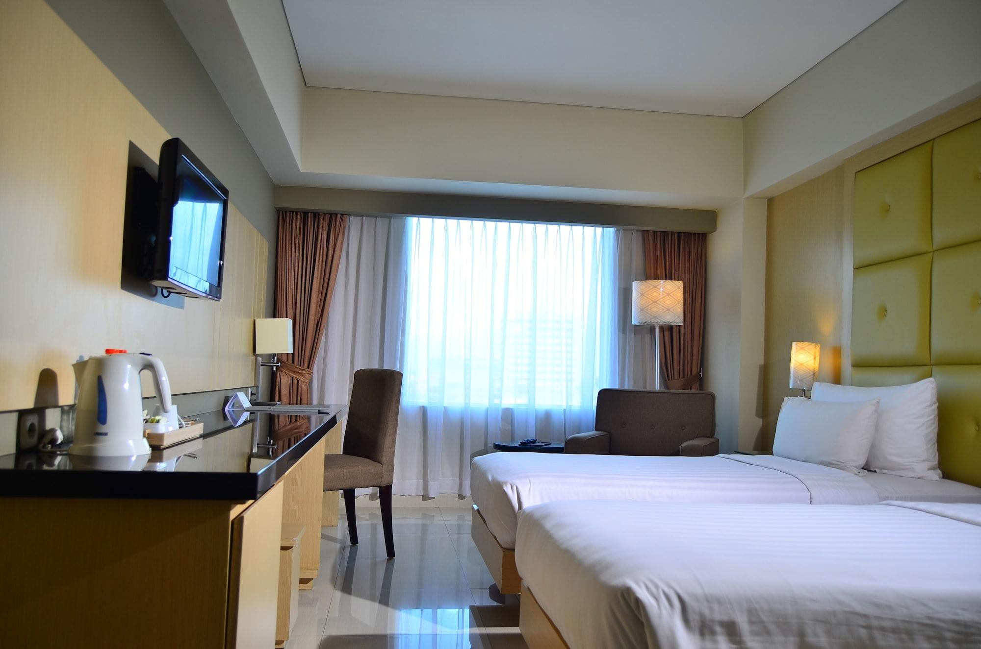 Hotel Santika Makassar Exterior foto