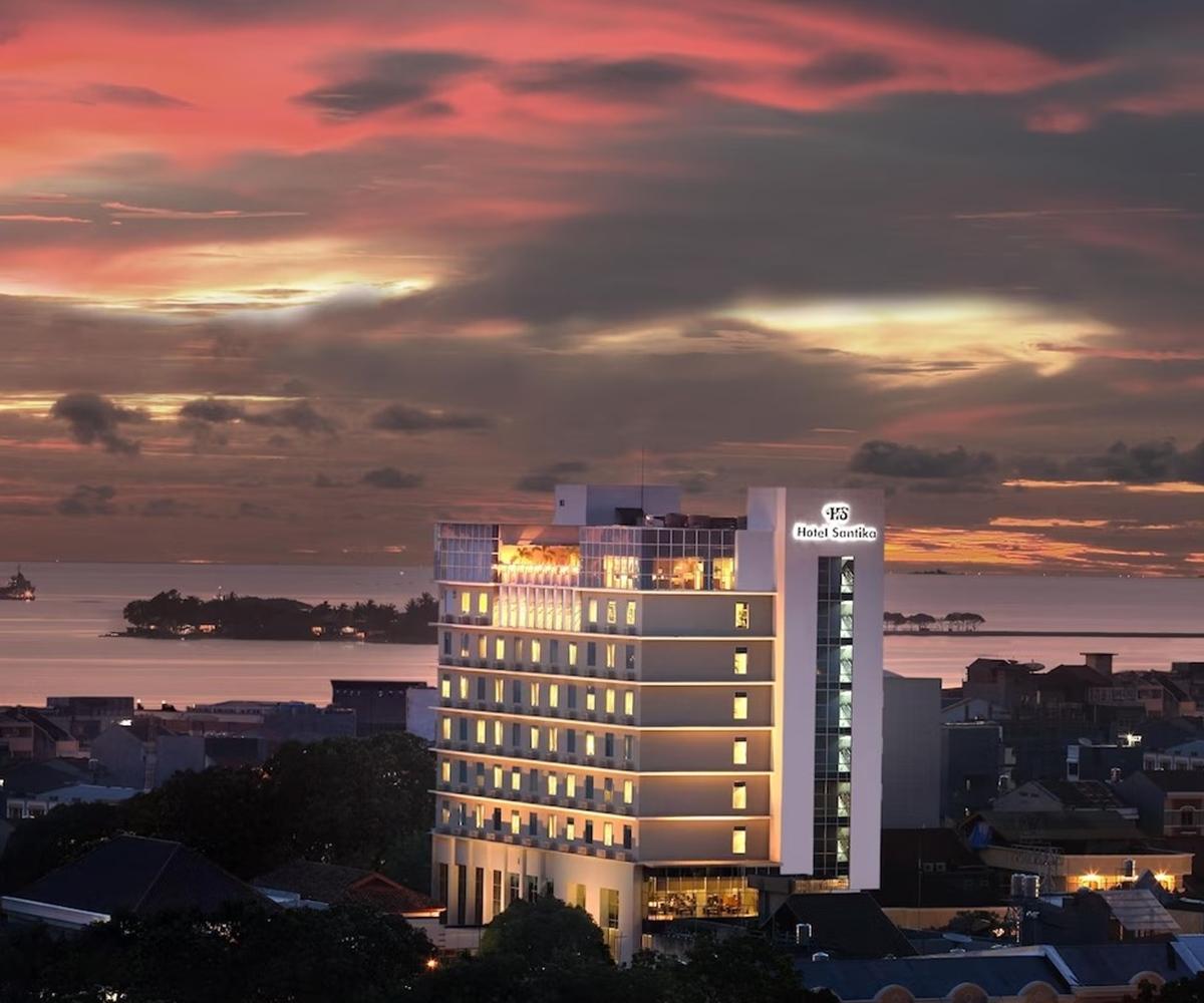 Hotel Santika Makassar Exterior foto